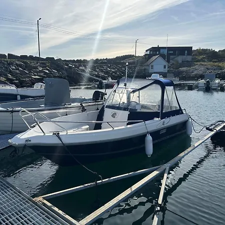 6 Person In Hébergement de vacances Klokkarvik