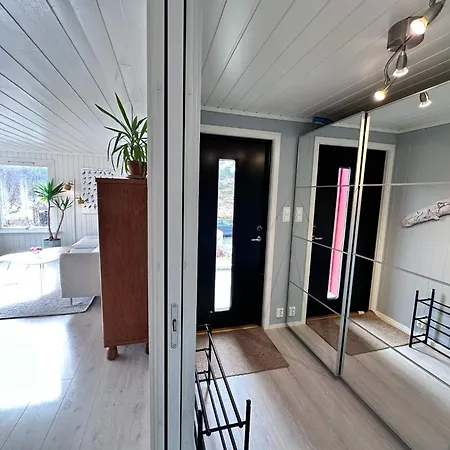 6 Person In * Klokkarvik