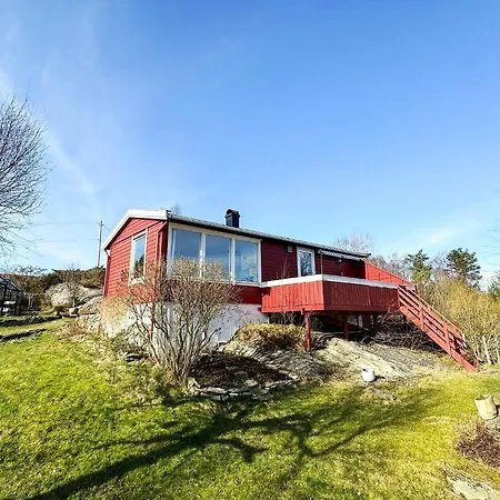 5 Person In * Klokkarvik